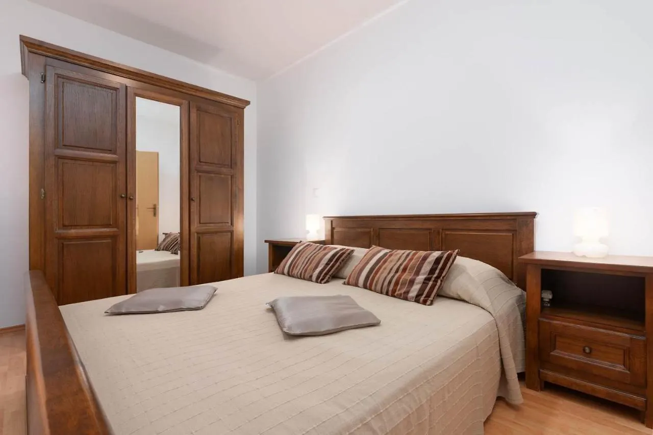 Apartments Saladinka Пореч