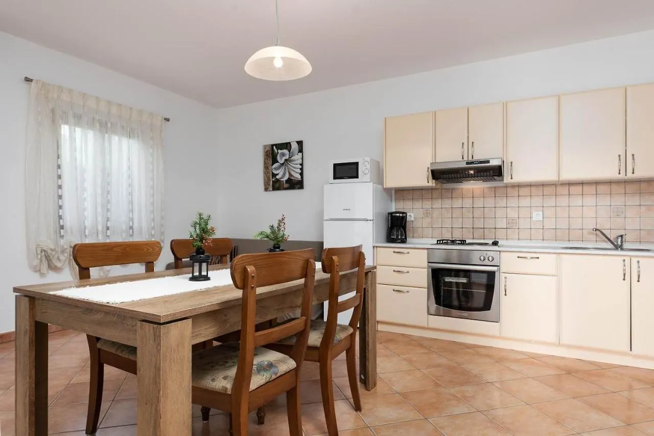 פורץ Apartments Saladinka 0*,  קרואטיה