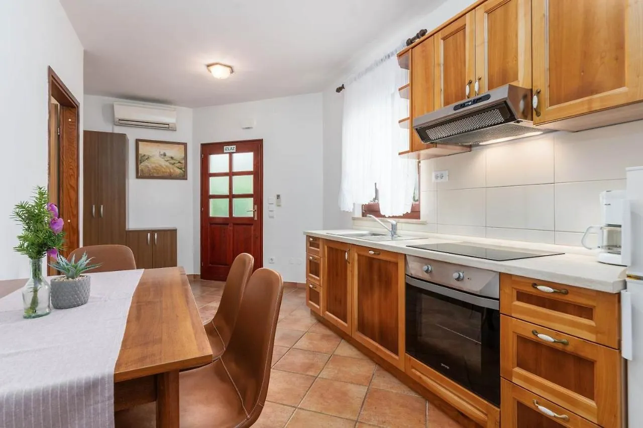 פורץ Apartments Saladinka קרואטיה